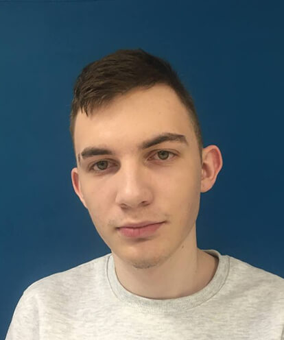 Максим Неверов
